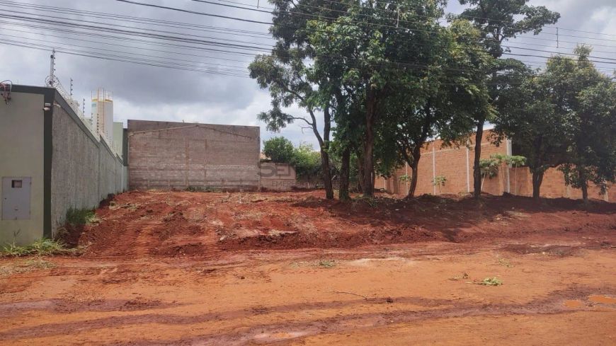 Terreno em Jardim Itamaracá - Campo Grande