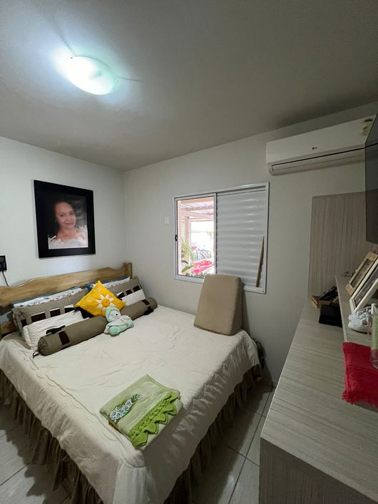 Casa no Village Parati com sobra de terreno e piscina