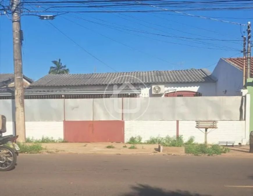 CASA COM 02 QUARTOS EM AVENIDA - COOPHAMAT