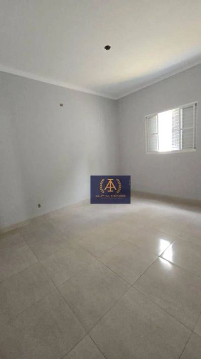 CASA NA MELHOR REGIAO DO BAIRRO, POUCOS METROS DA CONSUL ASSAF TRAD