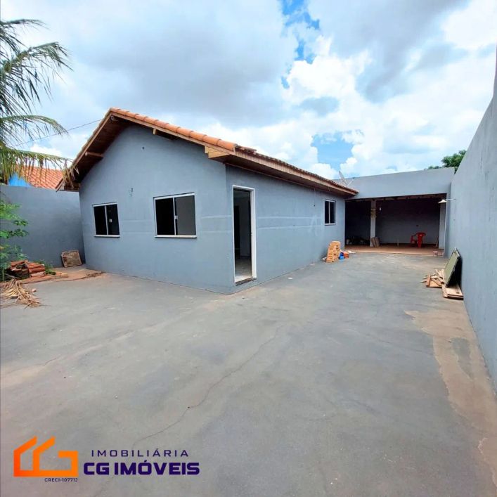 Casa para venda com 2 quartos sendo 1 suíte no Jardim Noroeste em Campo Grande - MS