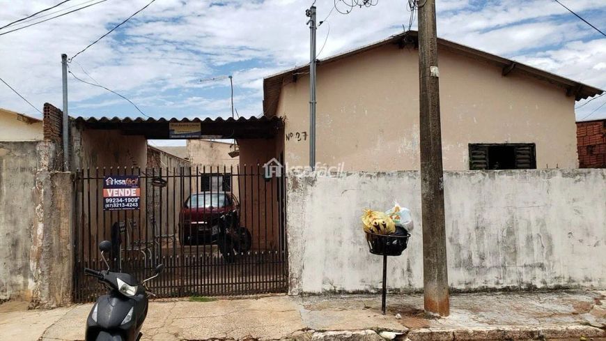 Casa Com 2 Dormitórios à Venda, 150 M² Por R$ 150.000,00 - Conjunto José Abrão - Campo Grande/ms