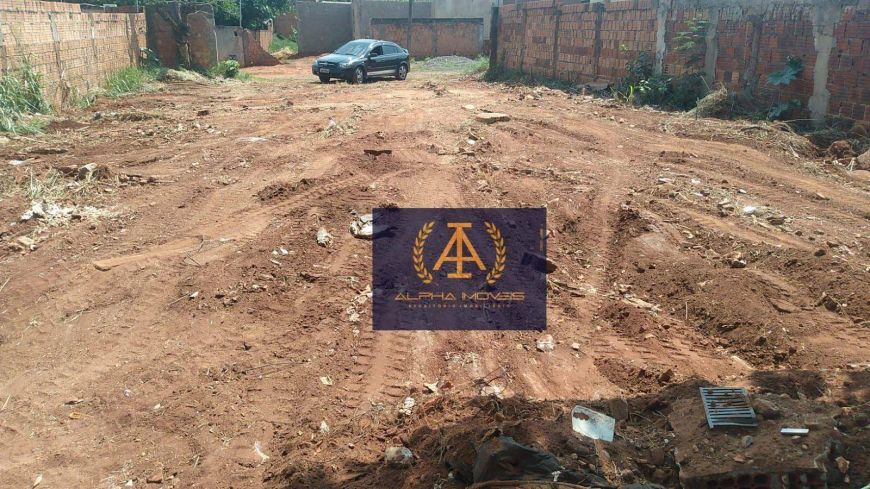 Terreno 360m² no Santo Eugênio