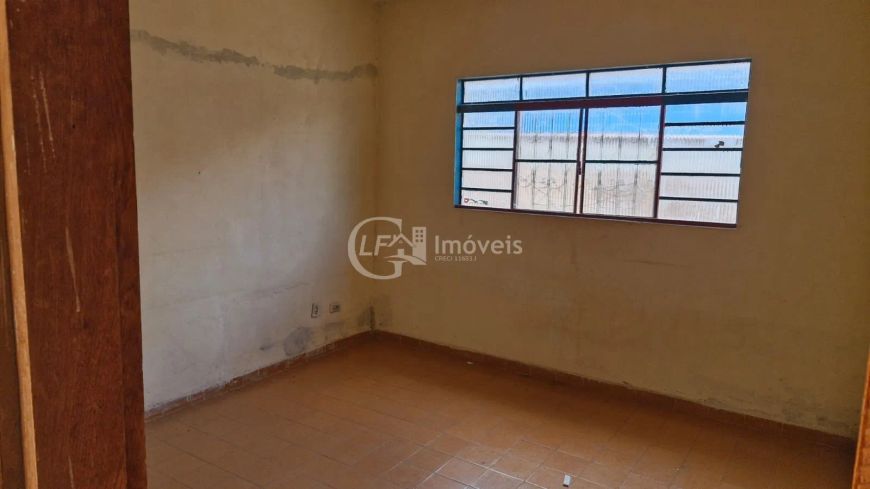 Imperdível oportunidade de investimento em casa com 3 quartos e 114,33m² na Vila Santo Amaro, Campo