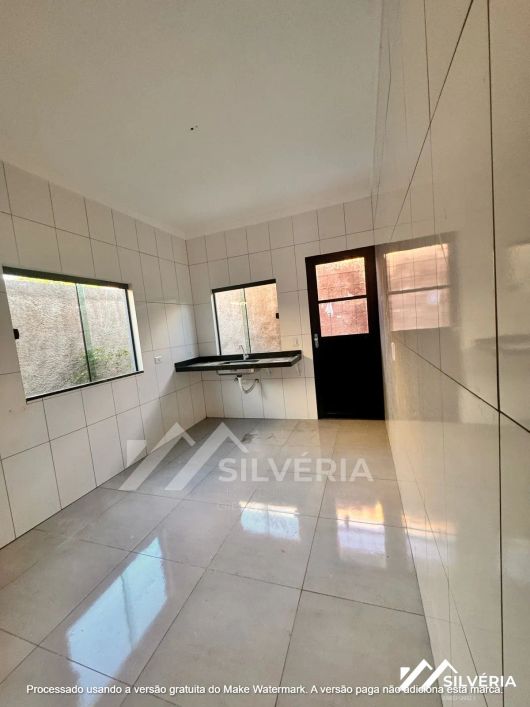 Casa Nova e Moderna – Bairro Jardim Panamá