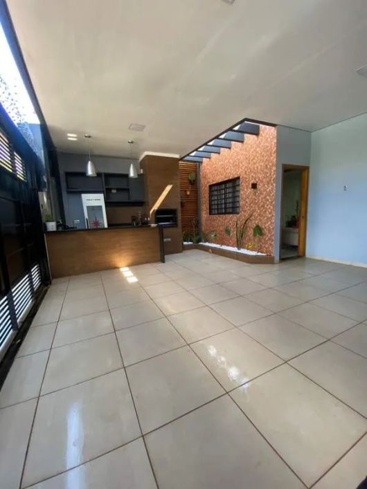 Casa com ótimo custo beneficio no Bairro Universitário!!