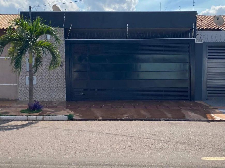 Casa com ótimo custo beneficio no Bairro Universitário!!