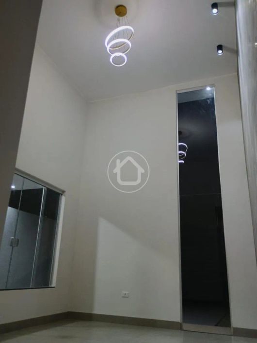 IMÓVEL NOVO COM 3 QUARTOS 1 SENDO SUITE