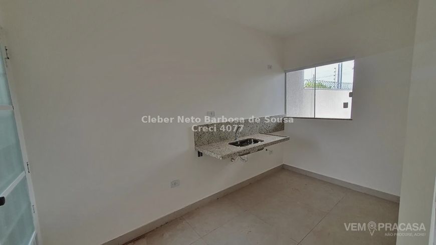03 DORMITÓRIOS SENDO UMA SUÍTE E VIAS RÁPIDAS ATÉ O CENTRO!