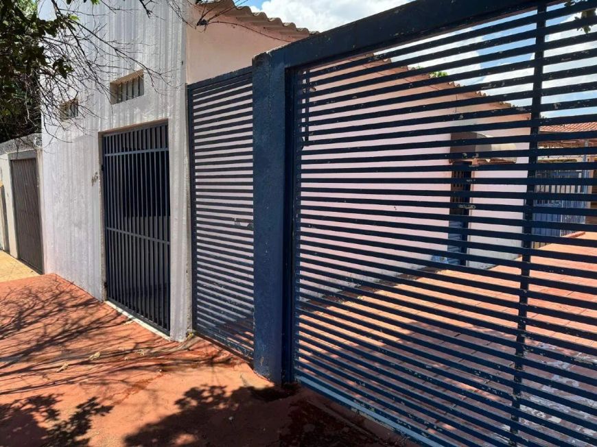 Casa Térrea à venda, 5 quartos, Vila Ipiranga - Campo Grande/MS