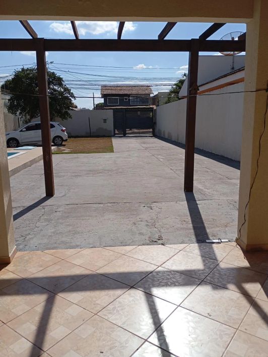 Vendo casa espaçosa na mata do Jacinto