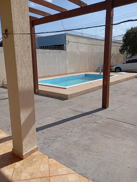 Vendo casa espaçosa na mata do Jacinto