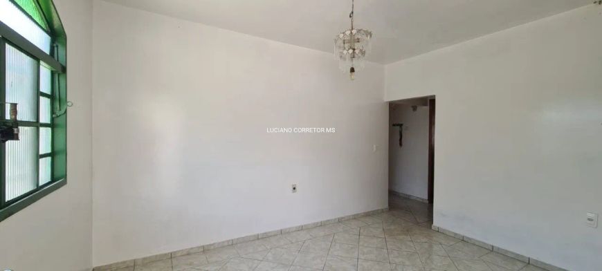 Imóvel amplo com edícula!