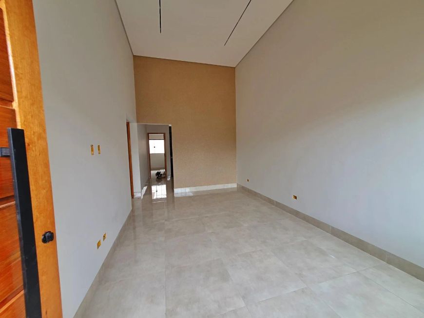 Nova Lima Linda casa com ótimo acabamento.