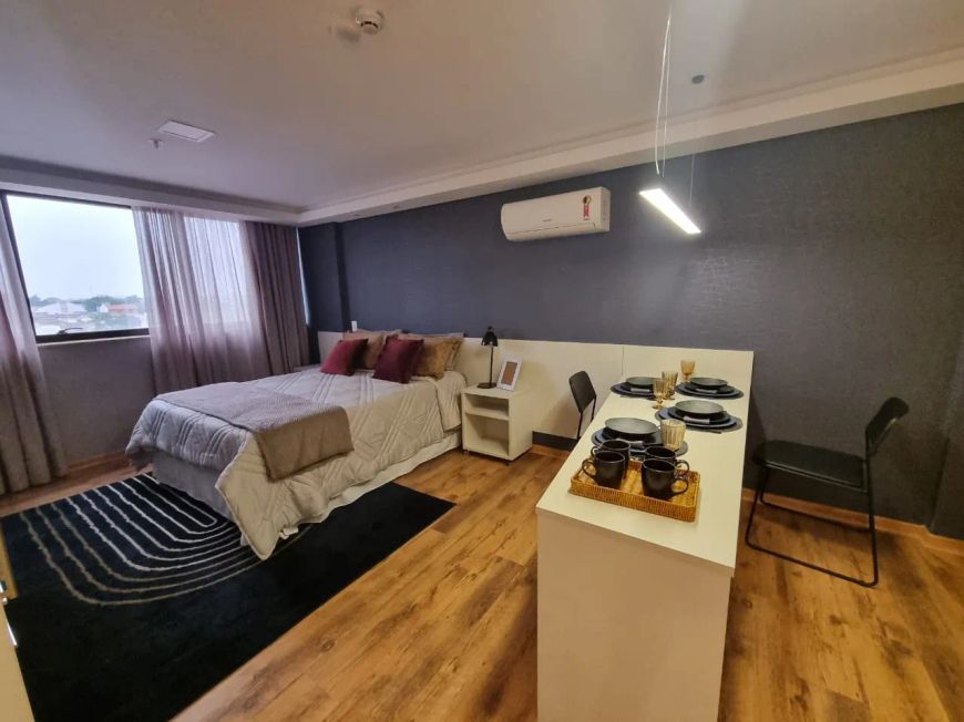 Flat Suíte Confortável com Cama Queen e Cozinha Americana