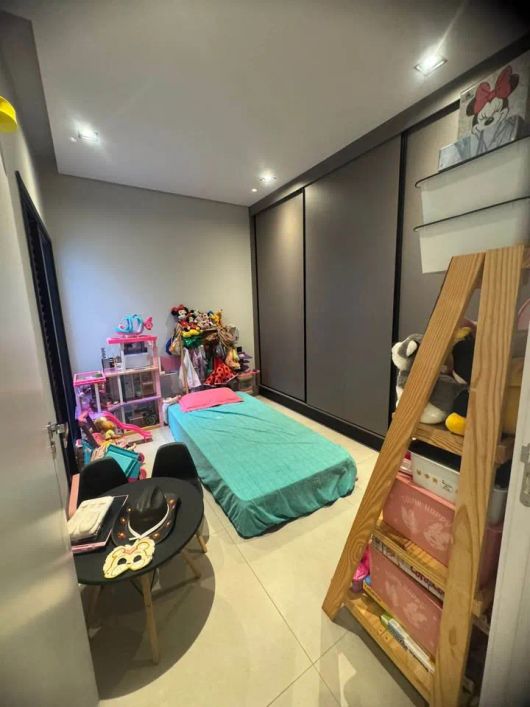 Imóvel para venda tem 242 metros quadrados com 3 quartos em Vila Vilas Boas - Campo Grande - MS