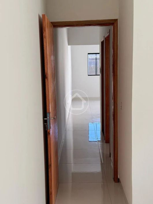 CASA NOVA COM SUÍTE