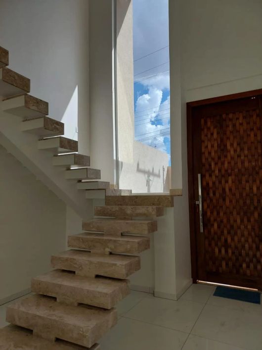 Imóvel para venda possui 289 metros quadrados com 3 quartos em Vila Nascente - Campo Grande - MS