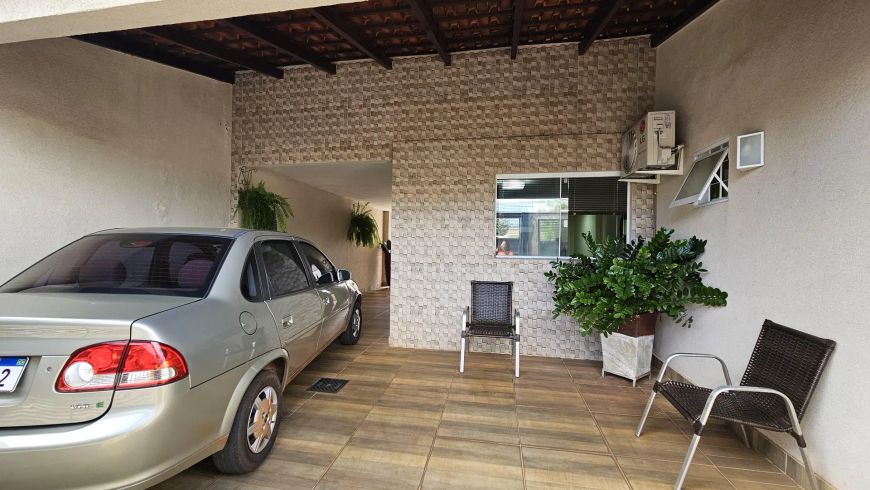 vendo casa com 3 suítes e piscina
