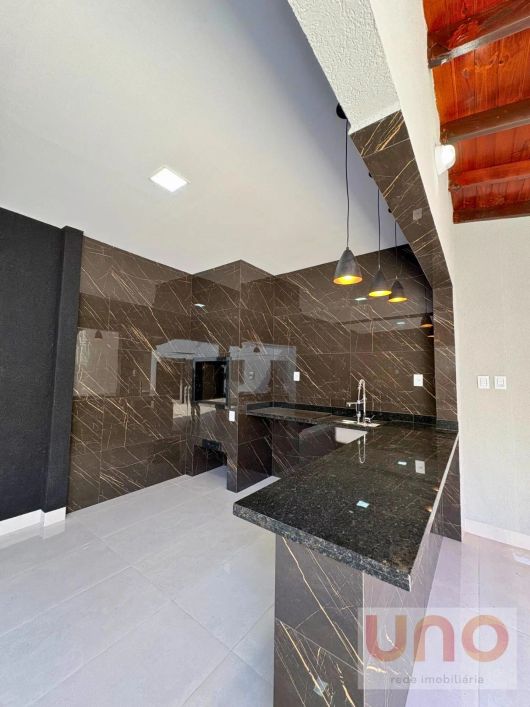 Casa com 4 quartos e churrasqueira na Vila Alba