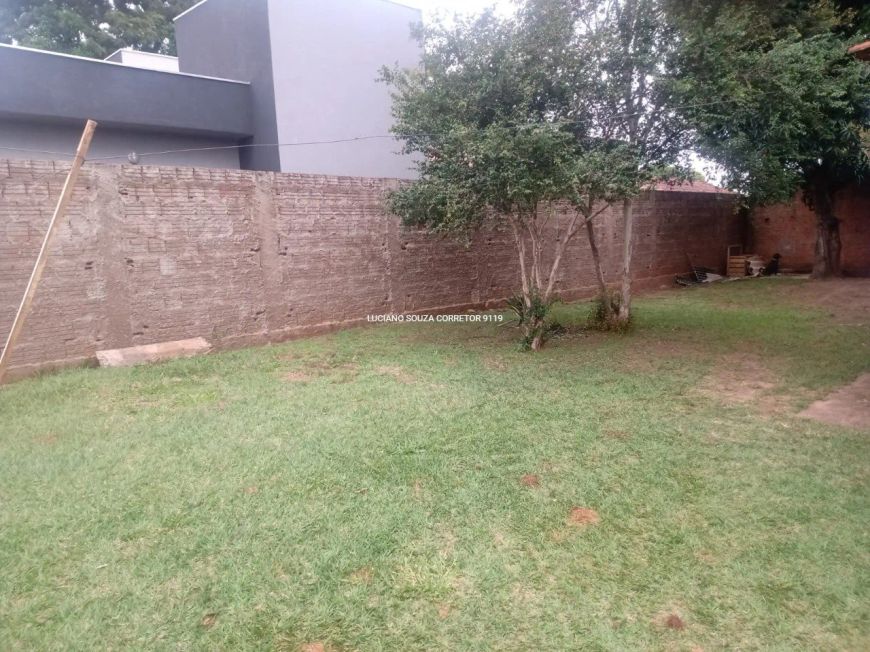 Terreno com 16 metros de frente, ótimo valor!