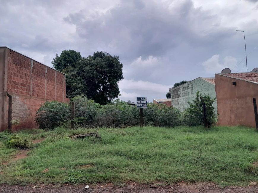 Terreno para venda tem 396 metros quadrados em Jardim Colúmbia - Campo Grande - MS