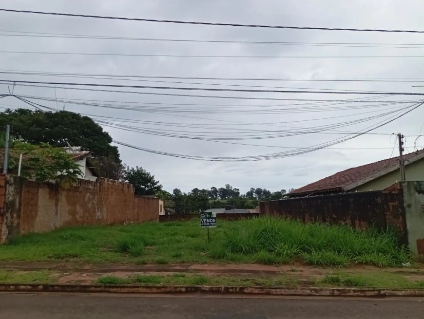 Terreno para venda possui 396 metros quadrados em Jardim Colúmbia - Campo Grande - MS