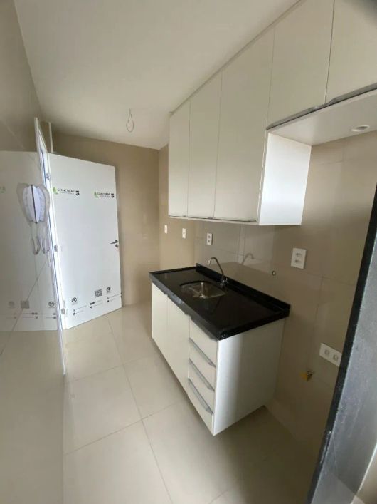 Apartamento com 3 dormitórios para alugar, 70 m² por R$ 3.028,91/mês - Planalto - Teresina/PI