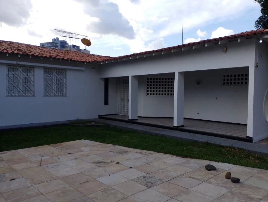 IMOVEL COMERCIAL OU RESIDENCIAL NA ZONA LESTE