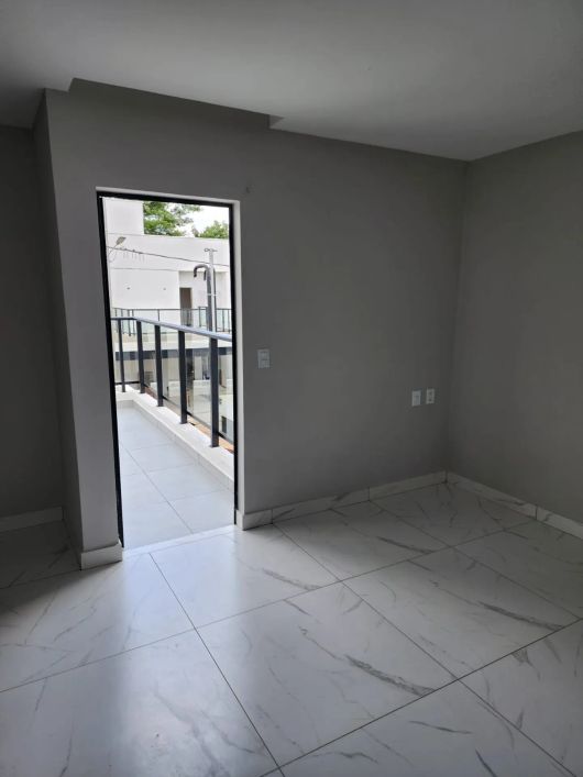 Casa nova, duplex, em condominio fechado para locação