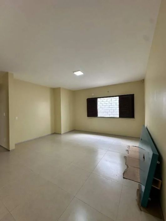 Casa Comercial para aluguel, 4 vagas, Centro - Teresina/PI