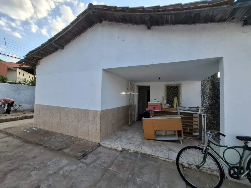 R. GOV.JOCA PÍRES - BAIRRO: FÁTIMA