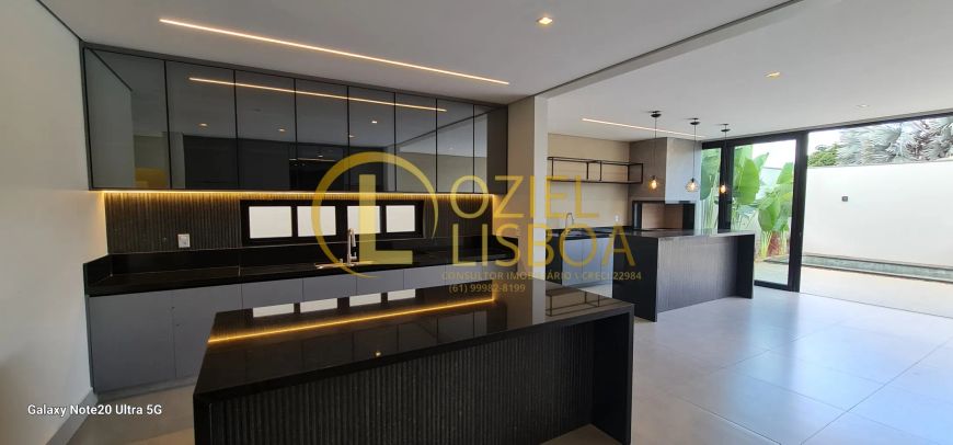 CASA ALTO PADRÃO 4 SUÍTES 100% COM ARMÁRIOS PISCINA CHURRASQUEIRA LOTE 400m² CONDOMÍNIO ARNIQUEIRA