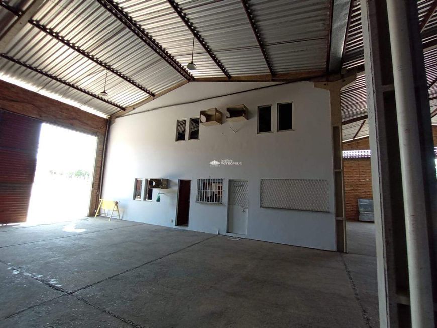 AV. HENRY WALL DE CARVALHO - BAIRRO: DISTRITO INDUSTRIAL