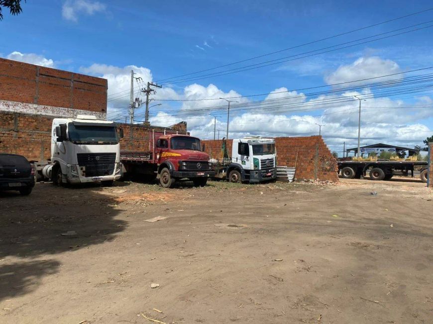 RUA MAJOR ULISSES PEREIRA DA SILVA - BAIRRO: BRASILAR