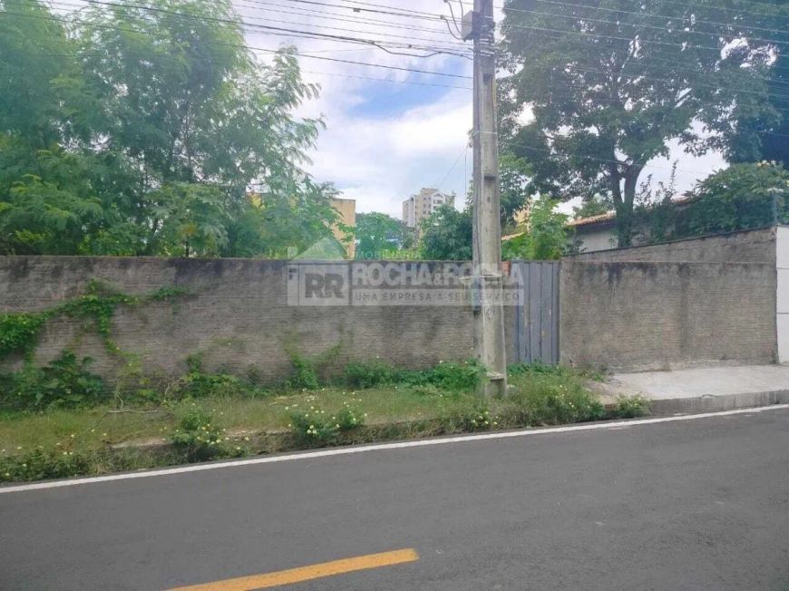 Terreno para alugar com 900,00 metros quadrados no FATIMA - Teresina - Piauí