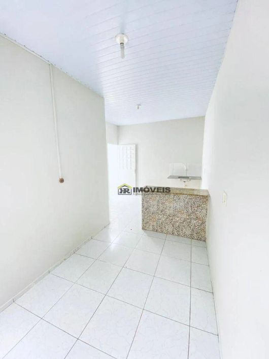 Kitnet com 1 dormitório para alugar por R$ 600/mês - Piçarra - Teresina/PI