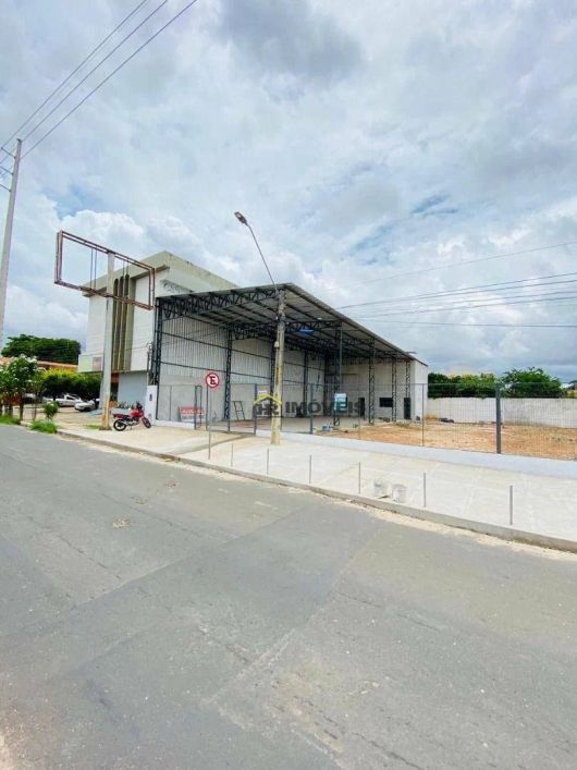 Galpão para alugar, 300 m² por R$ 8.000,00/mês - Vermelha - Teresina/PI