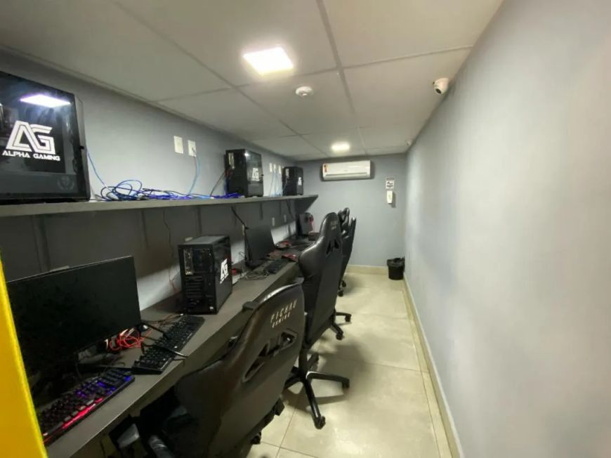 Thailson / Alugo ponto comercial