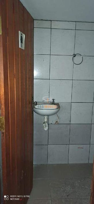 Prédio comercial no centro