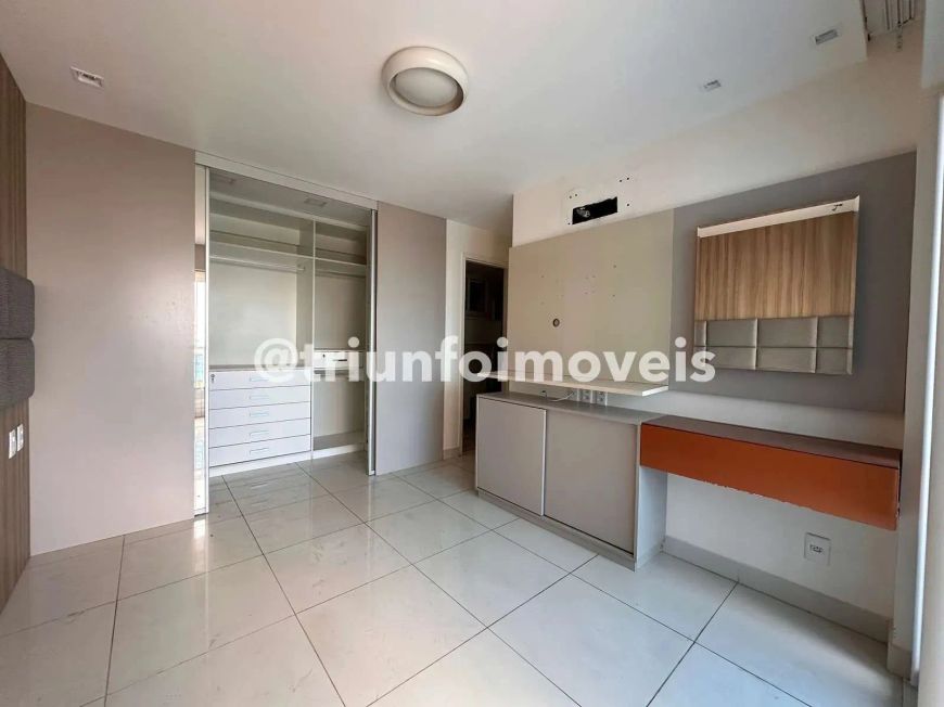 Apartamento a venda no Horto Florestal com 3 Quartos TR206120 THE -10N52KQ
