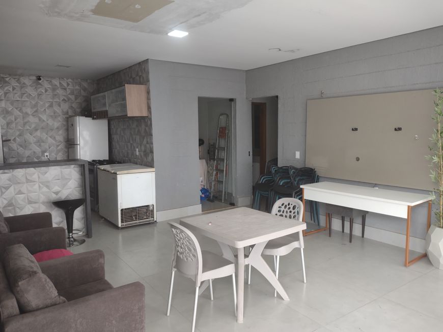 ARNIQUEIRA CONJ 5, CASA 4 QTS, 3 SUITES, ARM PLAN, PISC/CHURR, FINO ACAB, LT 450M, AO LADO PARK WAY.