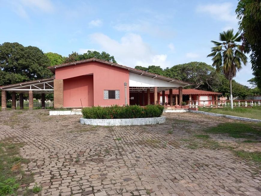 Casa Comercial