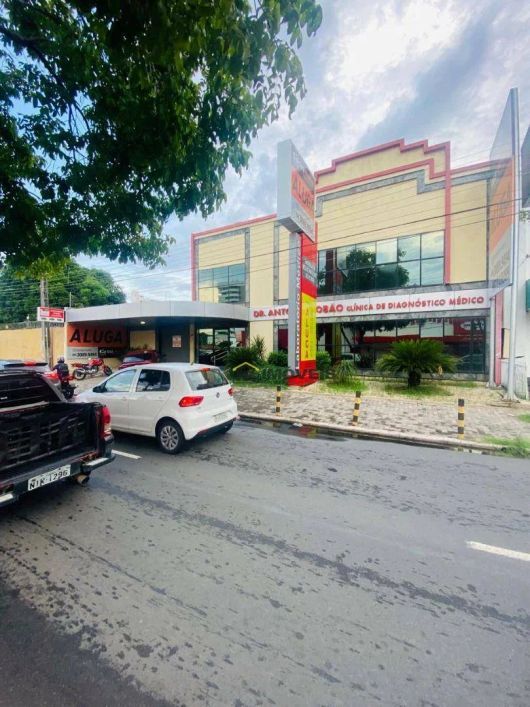Ponto comercial com 10 salas disponível para aluguel por R$ 40.000/mês