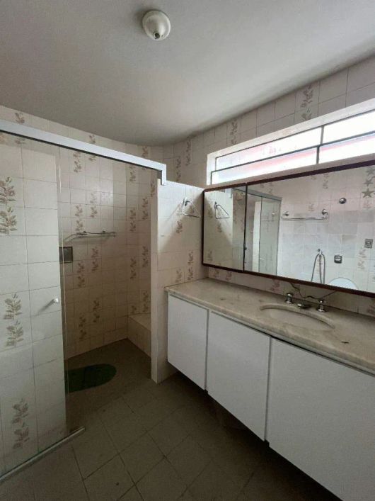 CASA COMERCIAL