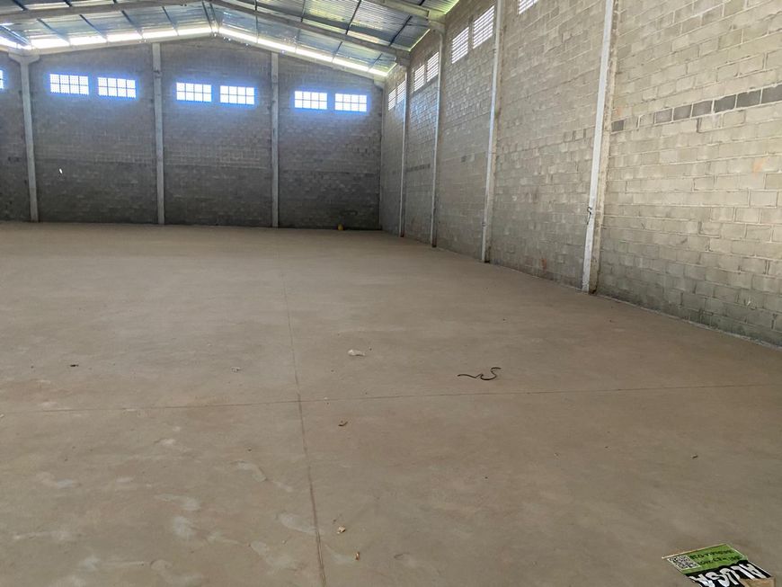 Imóvel para aluguel possui 800 metros quadrados em Morros - Teresina - PI