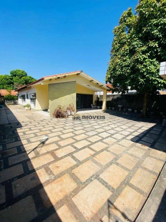 Casa com 6 dormitórios para alugar, 320 m² por R$ 8.000/mês - Jóquei - Teresina/PI