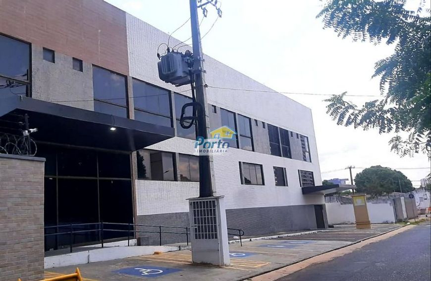 Prédio Comercial 47 SALAS para Locação Jóquei, Teresina