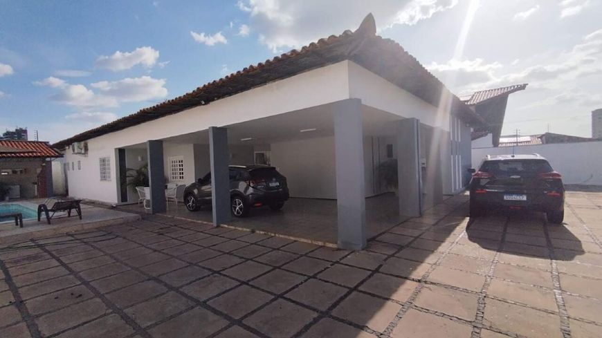 CASA COMERCIAL