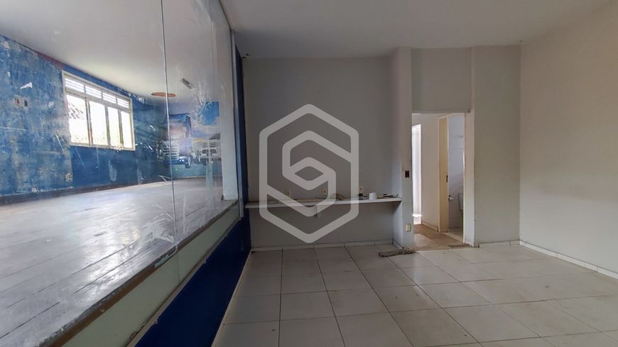(2993) Casa Comercial para aluguel possui 240m² quadrados com 10 quartos em Centro - Teresina - PI
